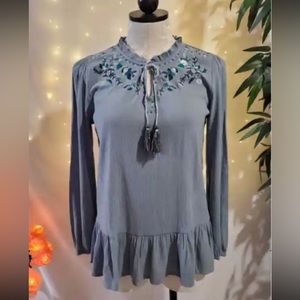 Knox Rose Floral Embroidered Sequin Keyhole Tassel Ruffle Blouse Size S